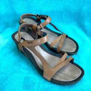 Women Teva Sandal